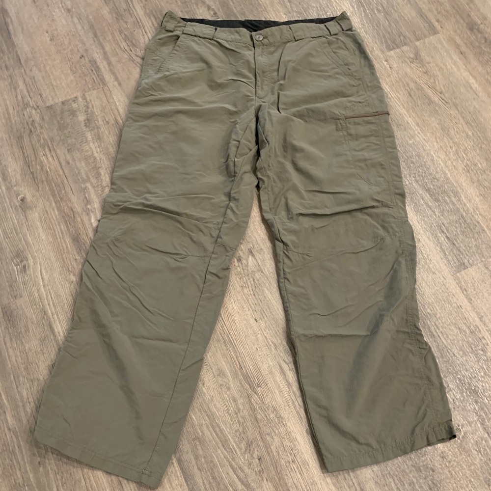 Eddie Bauer Sport Khaki Lightweight Pants